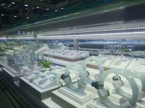 大悅百貨水晶坊翡翠文化節(jié)震撼開(kāi)啟 珍藏翡翠，出廠直銷，最低33元起